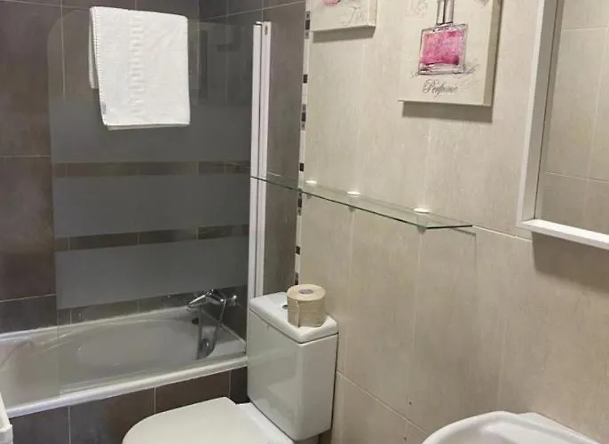 شقة Torres De Montenuno